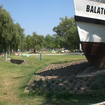 Dio דירה Balatonboglár